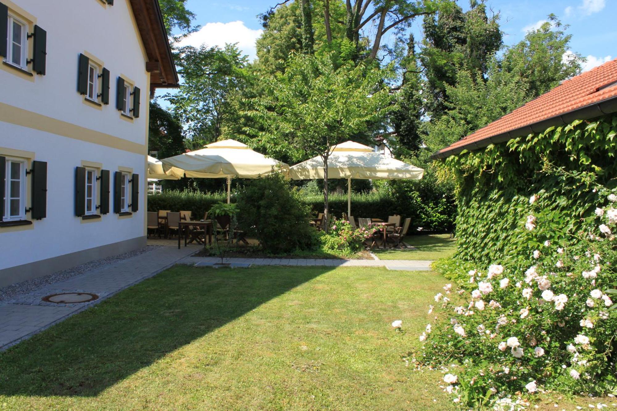 Romantik Hotel Chalet Am Kiental แฮร์ชิง อัม อัมเมอร์เซ ภายนอก รูปภาพ