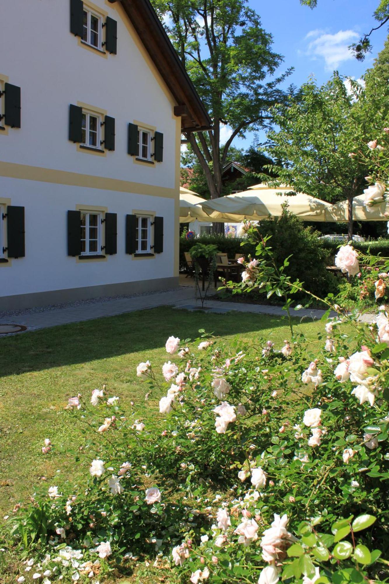Romantik Hotel Chalet Am Kiental แฮร์ชิง อัม อัมเมอร์เซ ภายนอก รูปภาพ