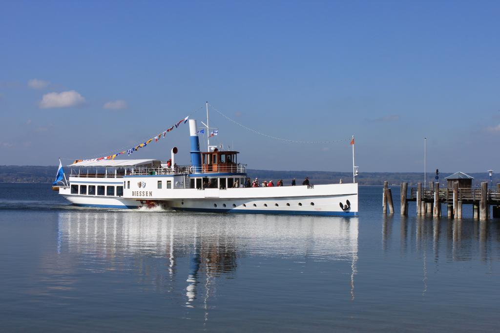 Romantik Hotel Chalet Am Kiental แฮร์ชิง อัม อัมเมอร์เซ ภายนอก รูปภาพ