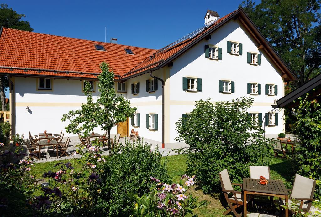 Romantik Hotel Chalet Am Kiental แฮร์ชิง อัม อัมเมอร์เซ ภายนอก รูปภาพ