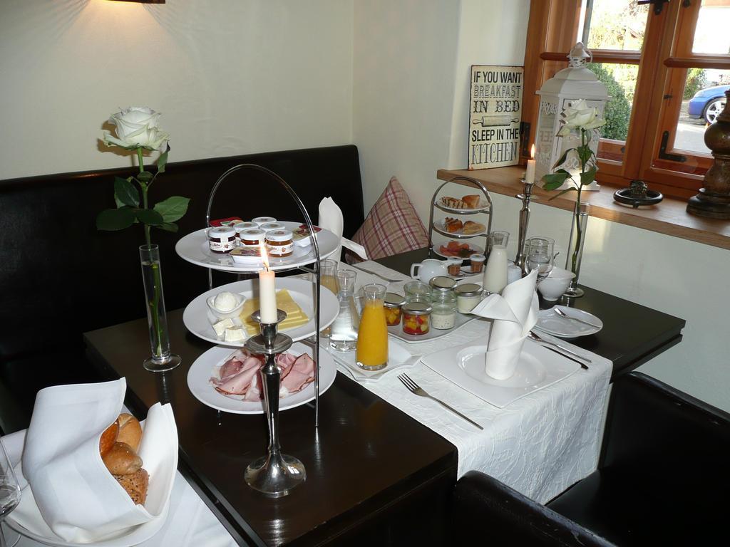 Romantik Hotel Chalet Am Kiental แฮร์ชิง อัม อัมเมอร์เซ ภายนอก รูปภาพ