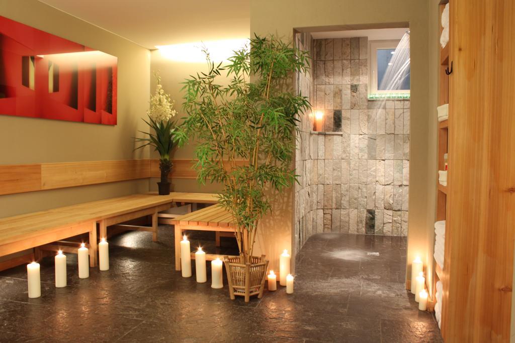 Romantik Hotel Chalet Am Kiental แฮร์ชิง อัม อัมเมอร์เซ ภายนอก รูปภาพ