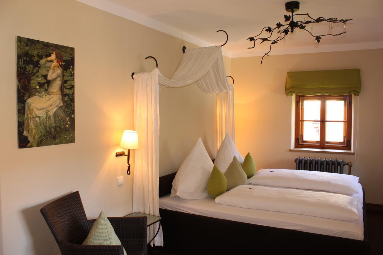 Romantik Hotel Chalet Am Kiental แฮร์ชิง อัม อัมเมอร์เซ ภายนอก รูปภาพ